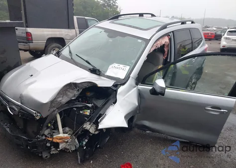 2016 Subaru Forester 2.5I Touring из США, поврежденный, VIN JF2SJAXC7GH437311